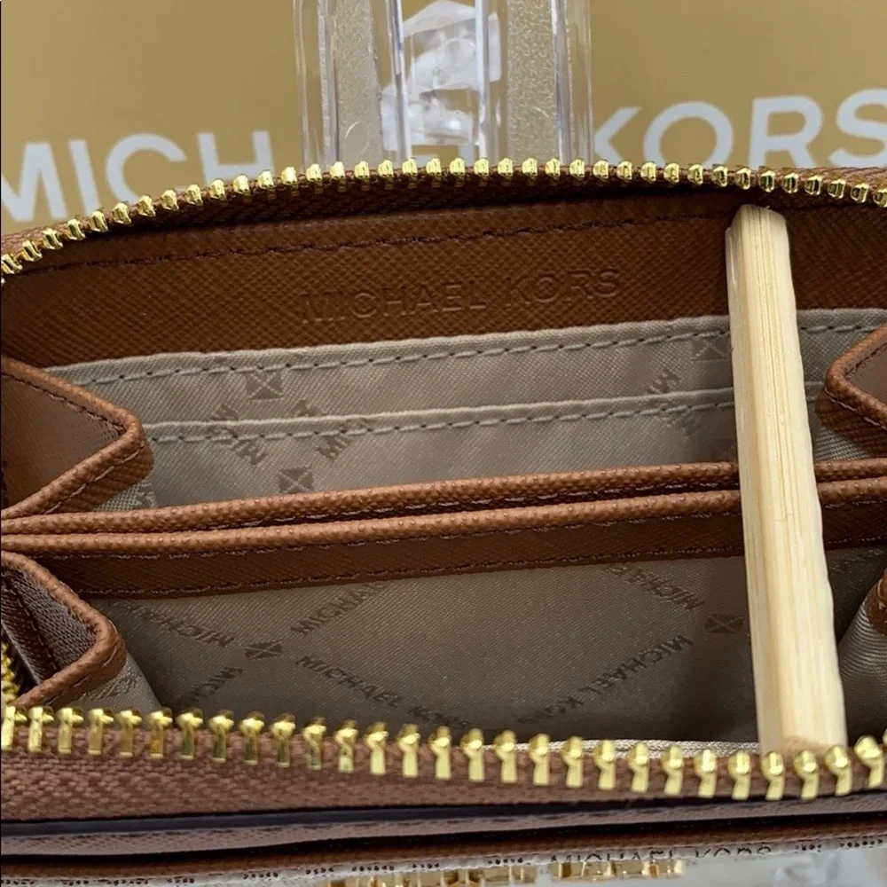 MICHAEL KORS JET SET TRAVEL MD ZA CARD CASE